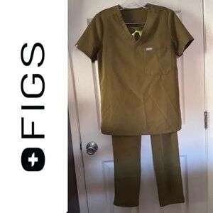 XS Figs Scrubs Top & Joggers Bottoms Catarina Zamora Olive Army Green